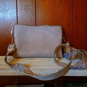 Izzy Vegan Crossbody